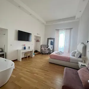 https://caracciolo-view.hotels-amalfi.com